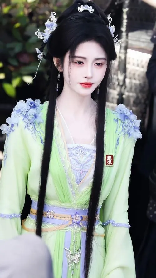 Ảnh mỹ nhân cổ trang đậm phong vị truyền thống