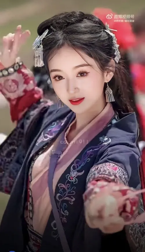 Ảnh mỹ nhân cổ phong toát sự mềm mại nữ tính