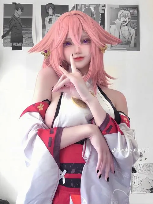 Hóa thân anime qua trang phục cosplay và makeup anime tinh tế