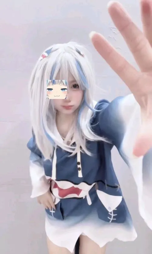 Cosplay làm nổi bật vóc dáng nhờ trang phục tôn đường cong