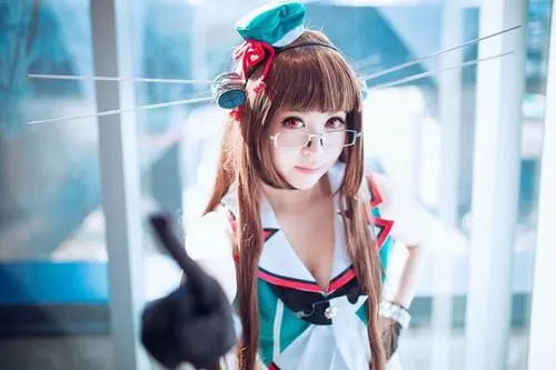 Cộng đồng game thủ yêu thích gái xinh cosplay sáng tạo