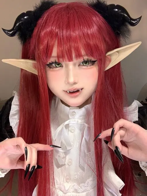 Cosplay gợi cảm tôn vóc dáng nóng bỏng đầy cảm xúc nghệ thuật