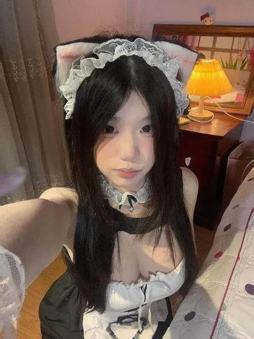 Gái xinh cosplay anime khoe thần thái nóng bỏng đầy mê lực