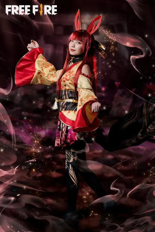 Cosplay gồm trang phục được đầu tư chi tiết