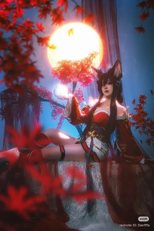 Thời trang hóa trang kết hợp chụp ảnh concept hentai nghệ thuật