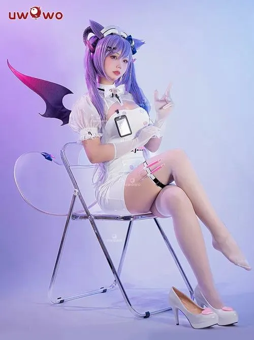 Bộ ảnh đồng phục y tế trắng tạo cảm giác sạch sẽ