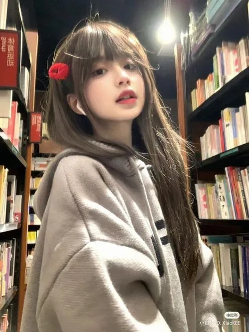 Ảnh phụ nữ nữ tính đầy sức hút và vẻ đẹp dịu