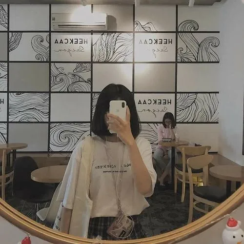 Ảnh gái xinh cute che mặt nhìn càng lâu càng thấy thương