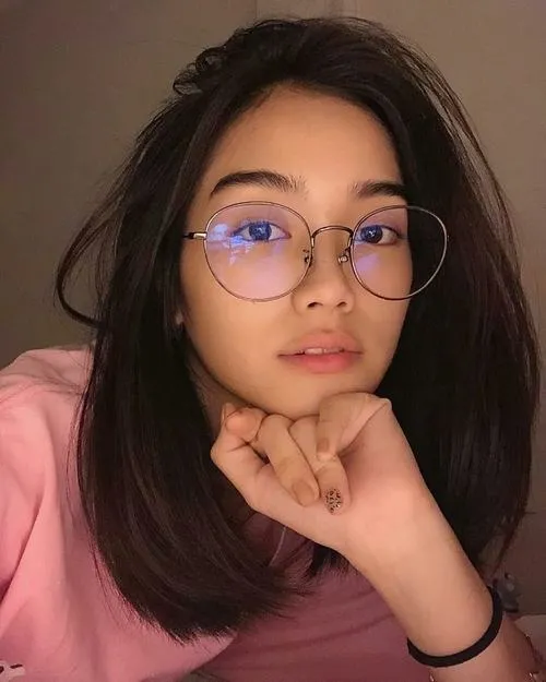 Ảnh gái xinh cute từ ánh mắt đến nụ cười đều gây nghiện