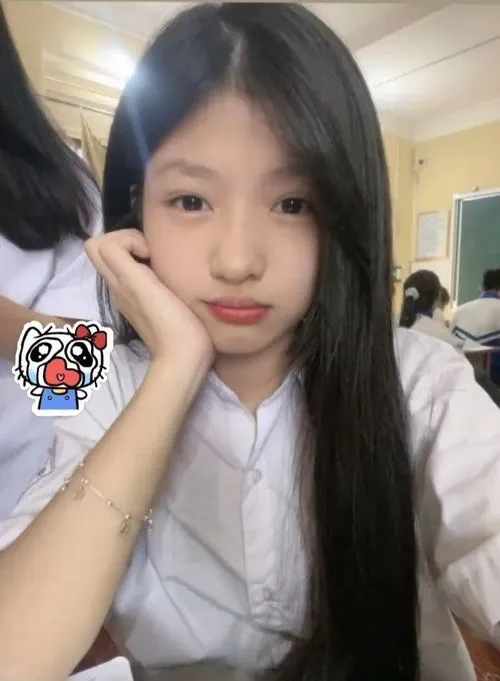 Ngoại hình k12 hòa cùng ánh sáng dịu nhẹ tuổi teen