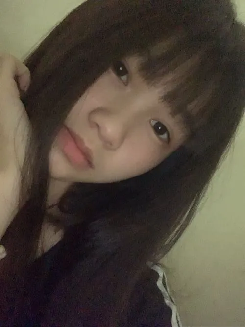 Nữ sinh k12 tạo cảm giác an toàn tuổi