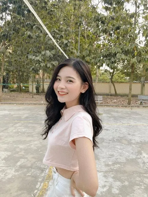 Tuổi 19 hòa cùng vẻ đẹp tự nhiên mộc mạc