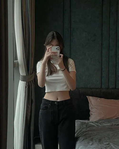 Ánh nhìn non tơ của gái xinh k7 dịu nhẹ