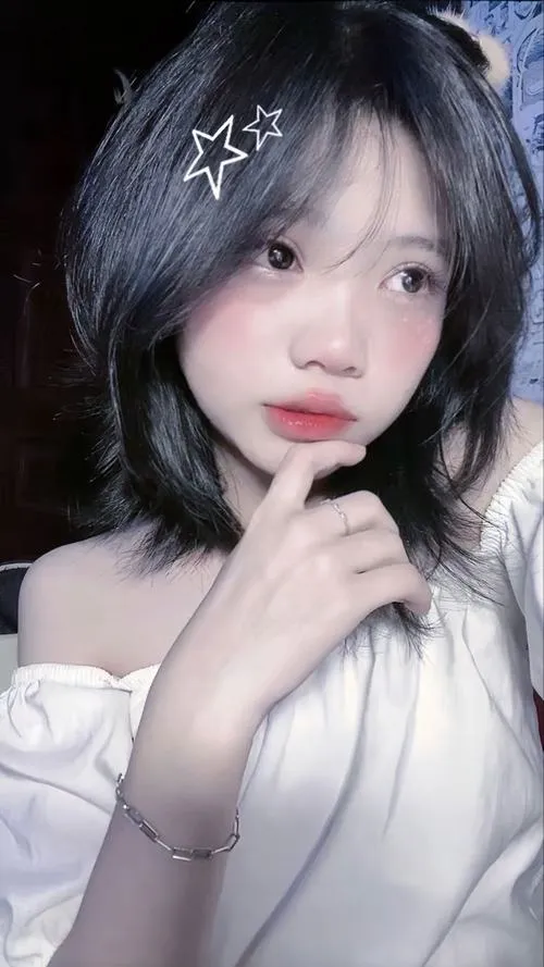 Khoảnh khắc mạng xã hội học sinh mang tự nhiên