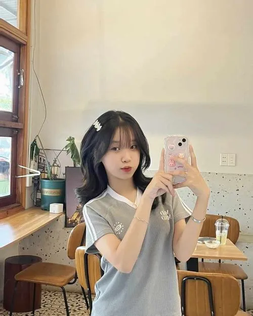 Nụ cười thuộc biểu cảm tạo nét hồn nhiên đặc trưng k9