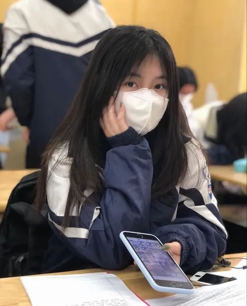 Sân trường thuộc ký ức của tuổi học trò