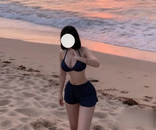 Hot girl theo phong cách gợi cảm cùng bikini mảnh