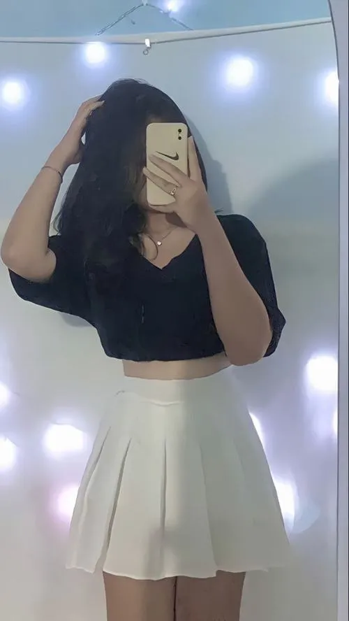 Khuôn mặt nụ cười làm thần thái cuốn