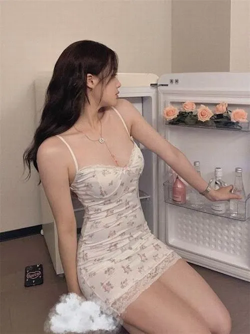 Gái xinh chia sẻ váy ngủ gợi cảm trên Pinterest