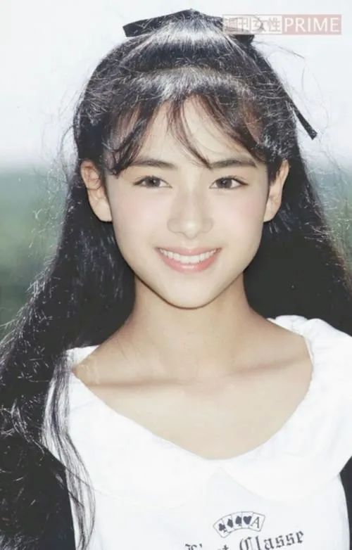 Ảnh chân dung nhẹ nhàng khắc họa con gái Nhật xinh