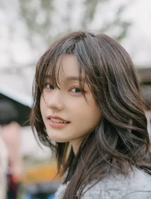 Tự nhiên định hình vẻ đẹp con gái Nhật