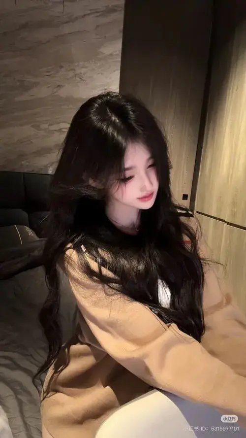 Cảm giác yên bình bao phủ con gái Nhật Bản