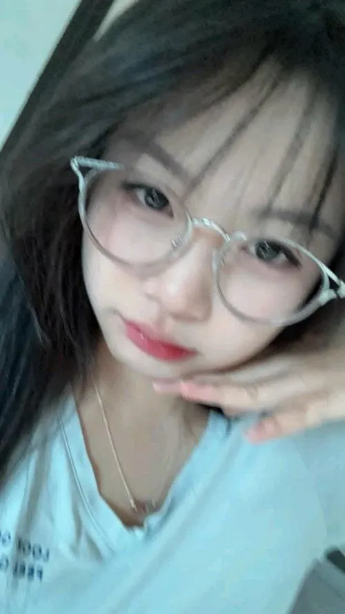 Ảnh gái xinh TikTok nhẹ nhàng mà đủ khiến tim rung rinh