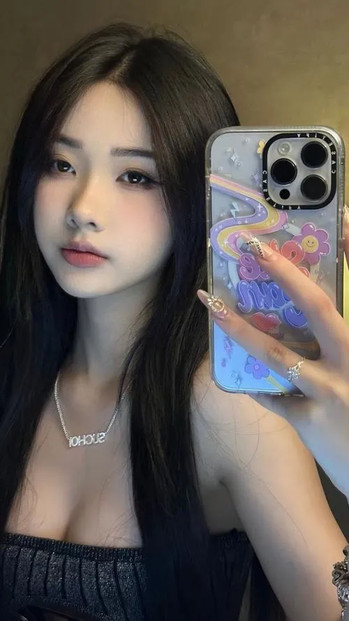 Sự kết nối ảnh và cảm xúc của gái xinh TikTok