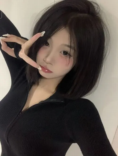 Hình ảnh đuôi tóc ngắn rất gọn gàng