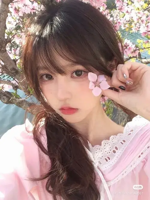 Ảnh gái xinh Trung Quốc tôn vinh vẻ đẹp Á Đông đầy chất thơ