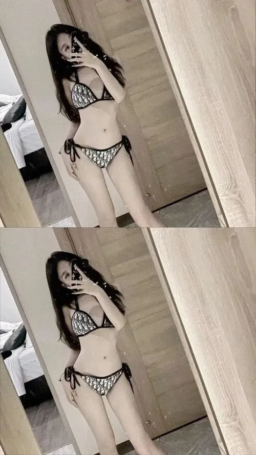 Hot girl xứ Trung khoe vòng một đầy đặn bỏng mắt