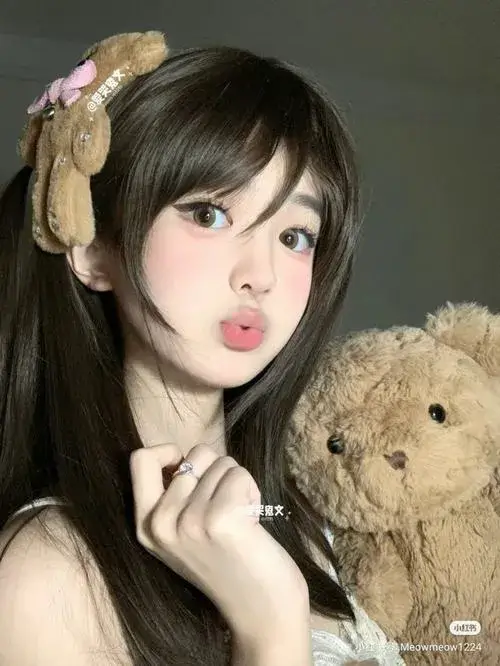 Vẻ đẹp dịu dàng của phụ nữ Trung Hoa rất nghệ thuật