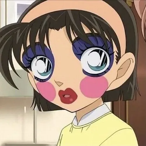 Ảnh vui nhộn Ran Mori tròn mắt, gương mặt bình thản gây tức kiểu vô tri.