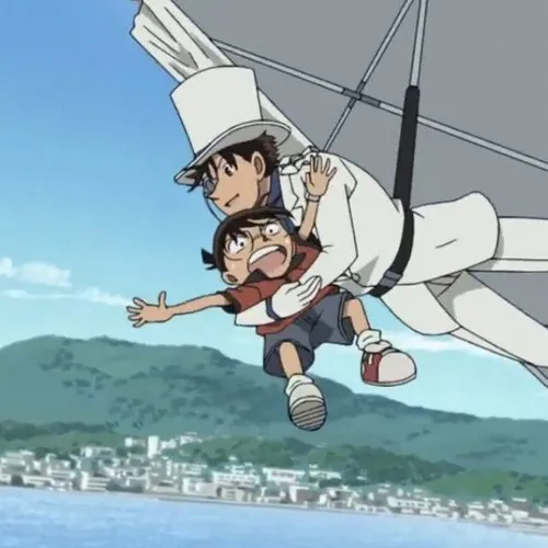 Meme vô tri Conan Edogawa bị Kaito Kid kéo bay, cú quay xe phút chót.