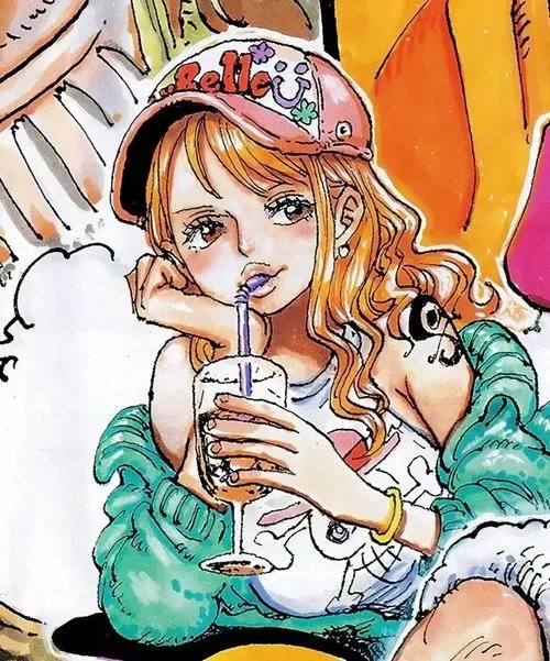 Ảnh Nami mặc áo khoác rộng phối đồ bơi, cầm ly nước, khung hình đời thường dễ thương