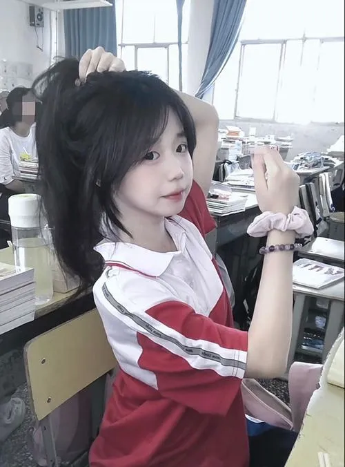 Góc ảnh phong cách học đường thể hiện trẻ trung và tự nhiên