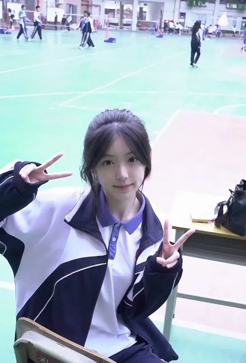 Khi ảnh nữ sinh không chỉ đẹp mà còn có chiều sâu cảm xúc