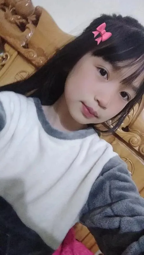 Cảm xúc nhẹ gắn với gái xinh 2k11 dễ thương