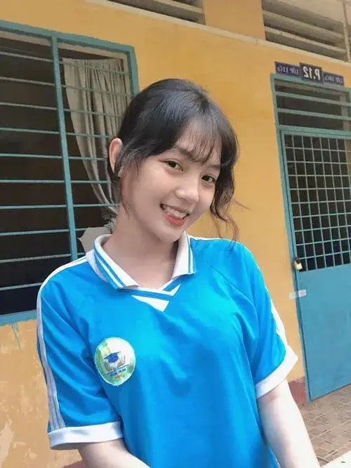 Phong thái tự nhiên làm nên ảnh girl xinh k11 thuần khiết