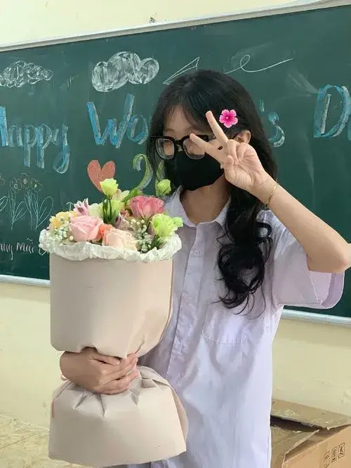 Vẻ dễ thương lan tỏa từ gái xinh k11 cute