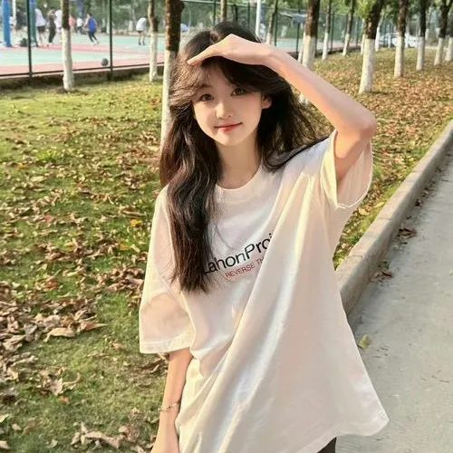 Ánh sáng làm nổi da giúp gái xinh thêm thu hút tự nhiên