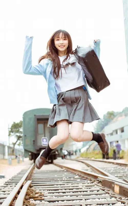 Phong cách nằm ở trang phục làm nữ dễ thương nổi bật