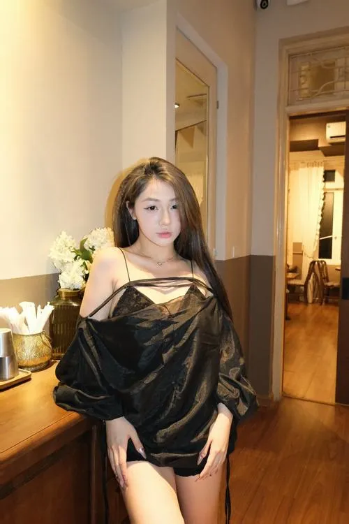 Hot girl TikTok hoạt động mạnh trên TikTok đầy quan tâm