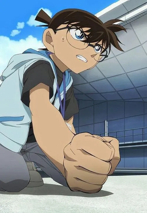 Ảnh Conan chạy cùng quả bóng đá, nền xanh lá, năng lượng vui vẻ như sân trường