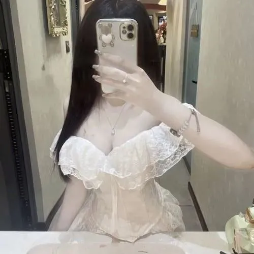 Khung hình trẻ trung đúng thế hệ 2k5 của Gen Z Việt