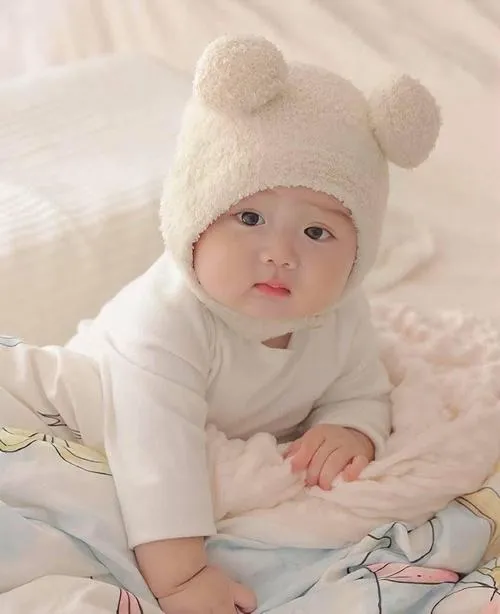 Lớp voan nhẹ nhàng tôn vinh nét tinh khôi