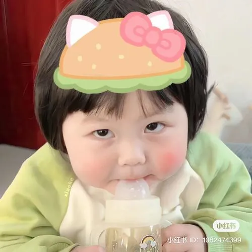 Vẻ ngây thơ làm nên sức hút của em bé