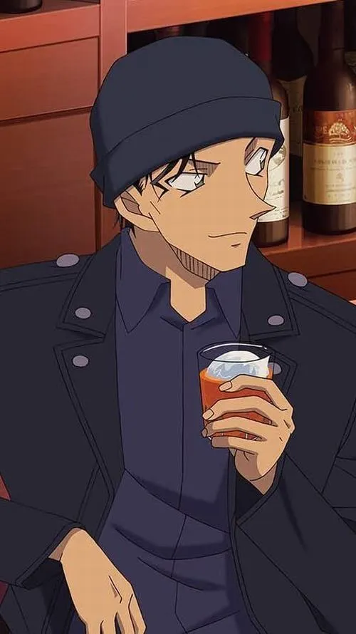 Hình nền Akai Shuichi tựa tường cầm lon nước, mũ len tối, biểu cảm bình thản.