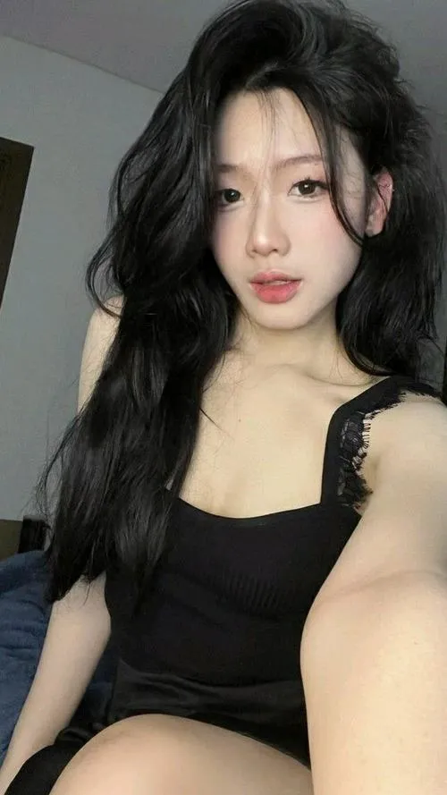 Khi mái tóc dài trở thành điểm nhấn cảm xúc của cả bức ảnh