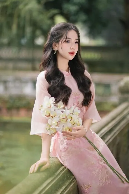 Đường ngọn tóc dài mềm tạo cảm giác mượt mắt